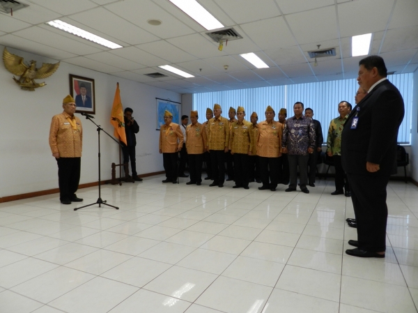 Akhir bulan September 2015 LETJEN TNI (Purn) RAIS ABIN KETUA UMUM DPP-LVRI MEMIMPIN UPACARA PENYEMATAN BINTANG LVRI DI GEDUNG VETERAN LANTAI XI